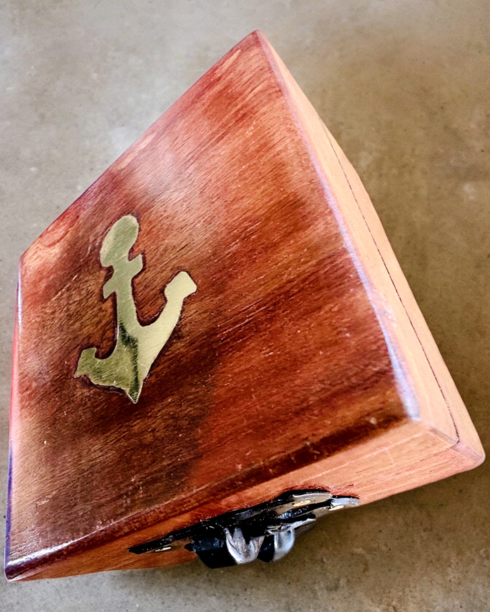 Wooden box for "Maritime" compact compass - personalization with engraving available