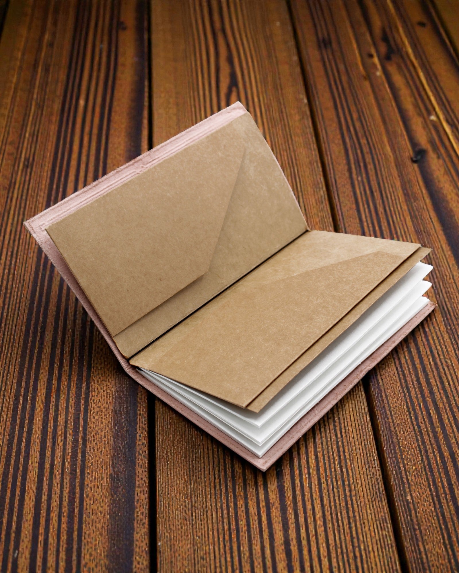 Diario artigianale in pelle - Le mie piccole note nere - Nero (80 pagine)