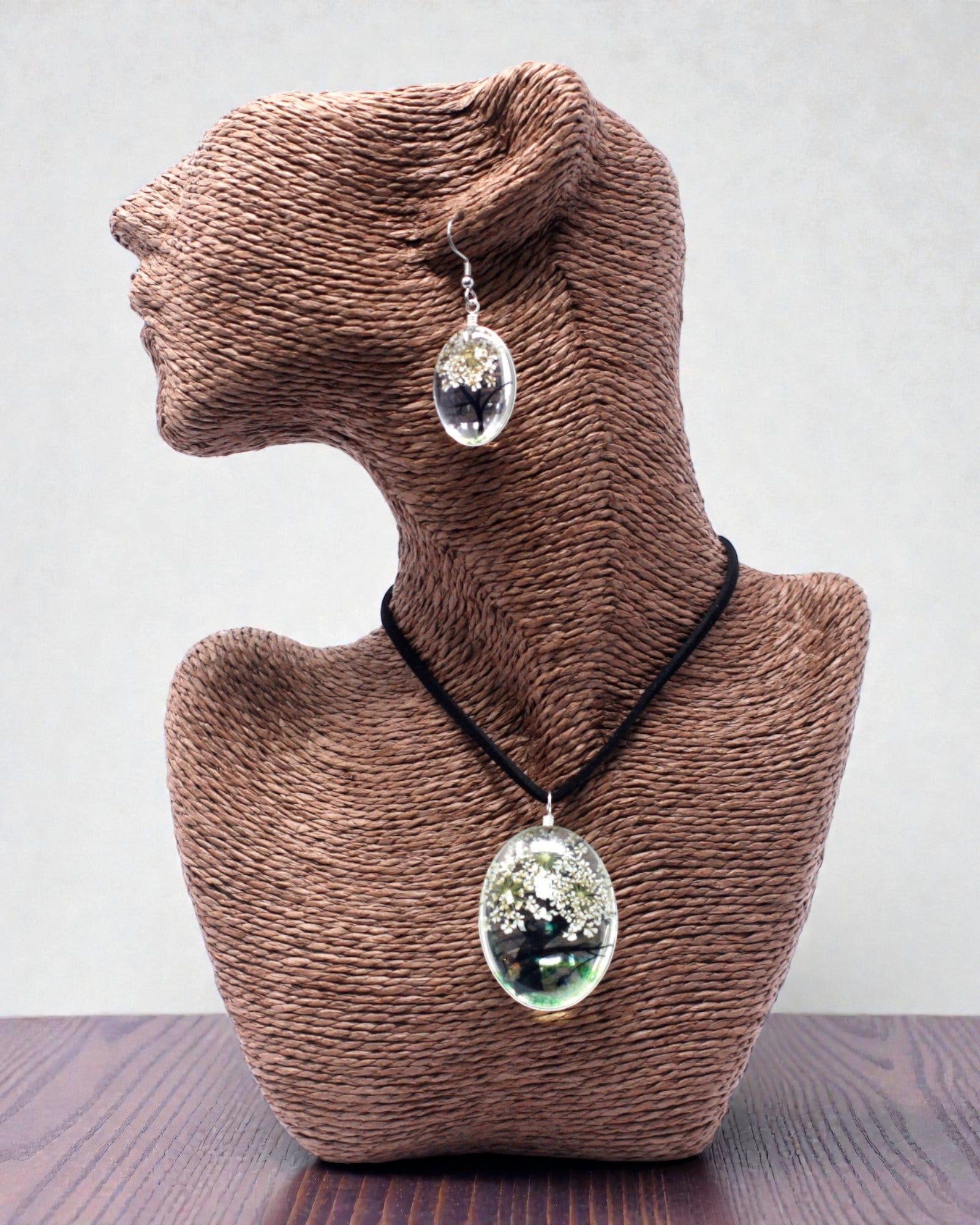 Harmonie blanche – Ensemble de bijoux blanc Arbre de Vie avec fleurs séchées