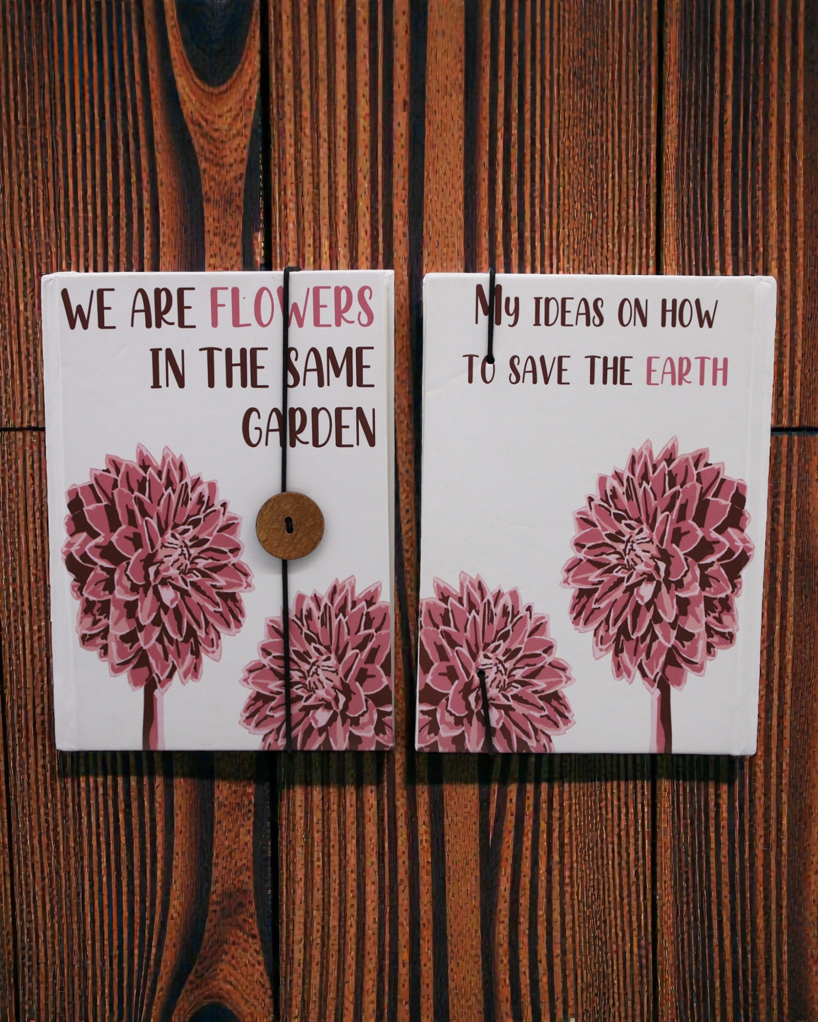 Flowers Together – piccolo taccuino con cinghia ed bottone in cocco 18 × 12,5 cm, 200 pagine