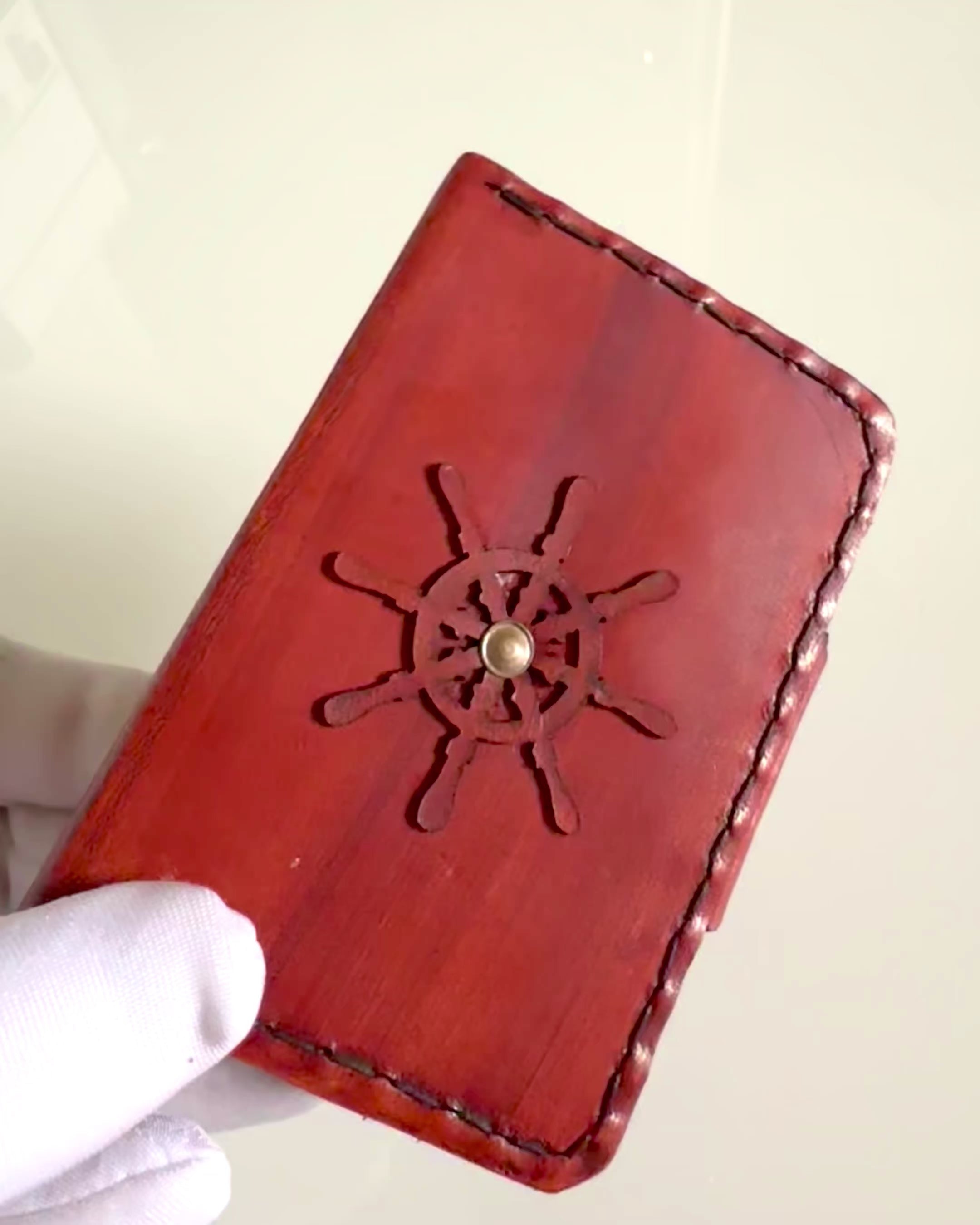 Kommandantenetui – Handgefertigtes Etui für Taschenuhr oder Kompass mit Personalisierungsmöglichkeit