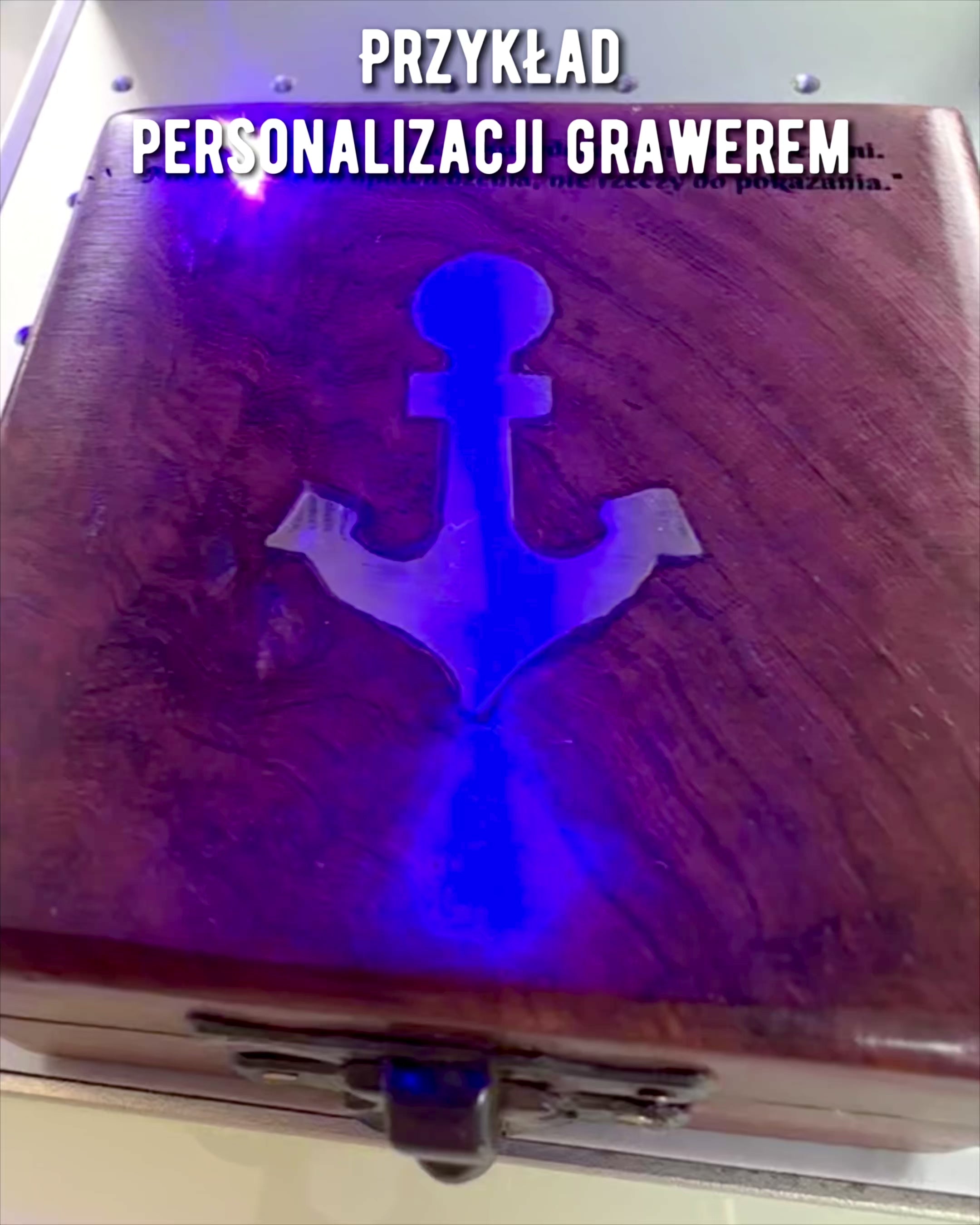 Wooden box for "Maritime" compact compass - personalization with engraving available