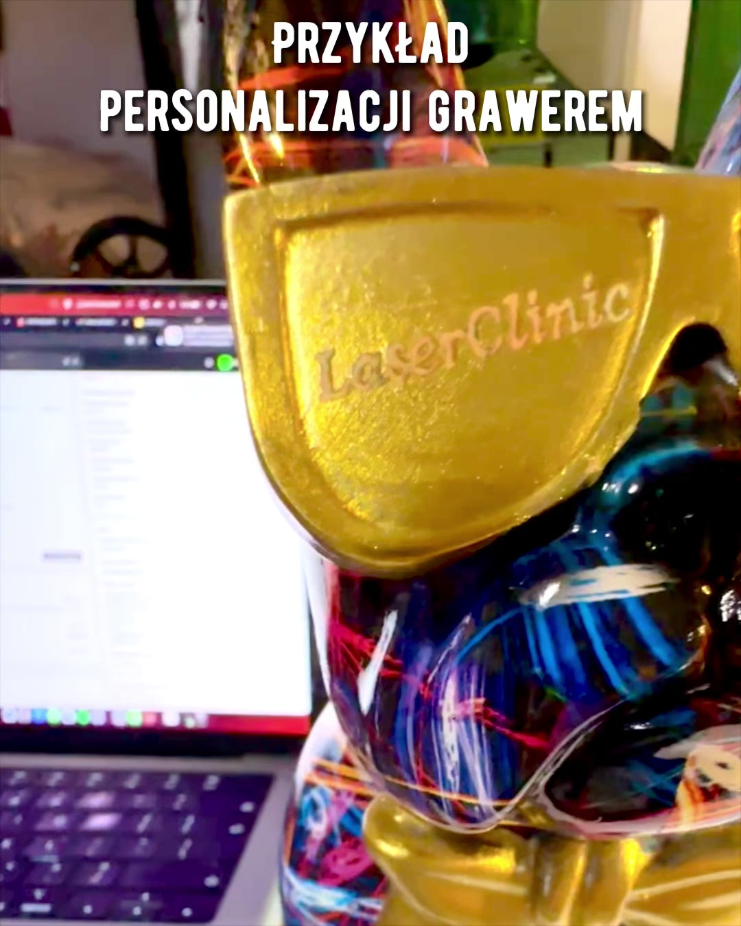 Bulldog Colorato con Occhiali - Decorazione d'Interni Unica, statuetta decorativa per regalo, personalizzazione con incisione
