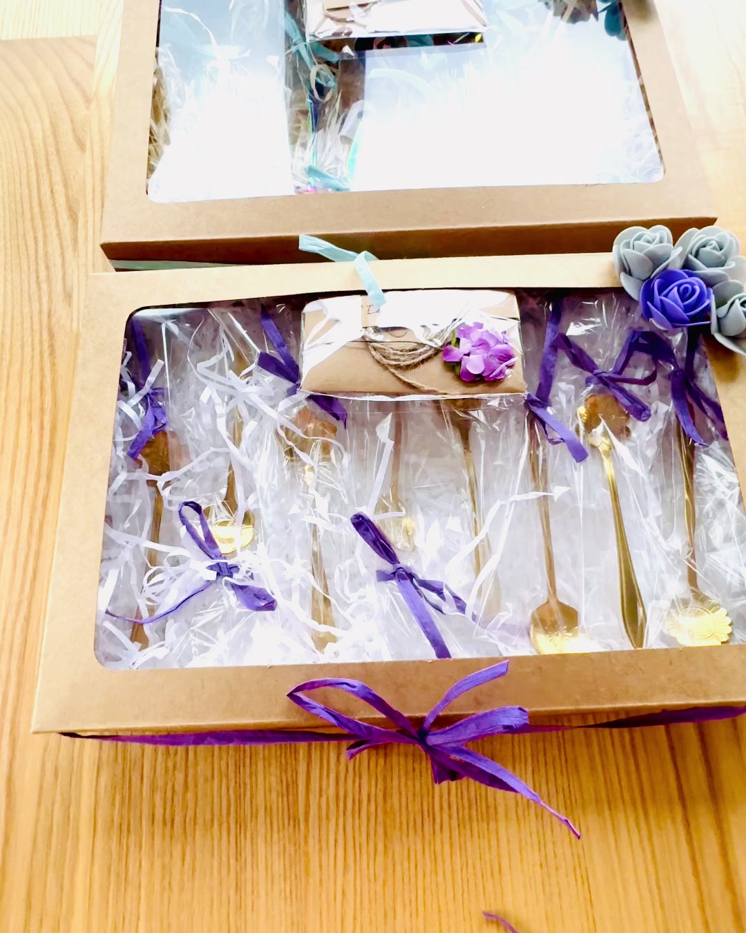 Set di Cucchiaini "Rapsodia Floreale" - personalizzazione con incisione per regalo, 2 varianti a scelta