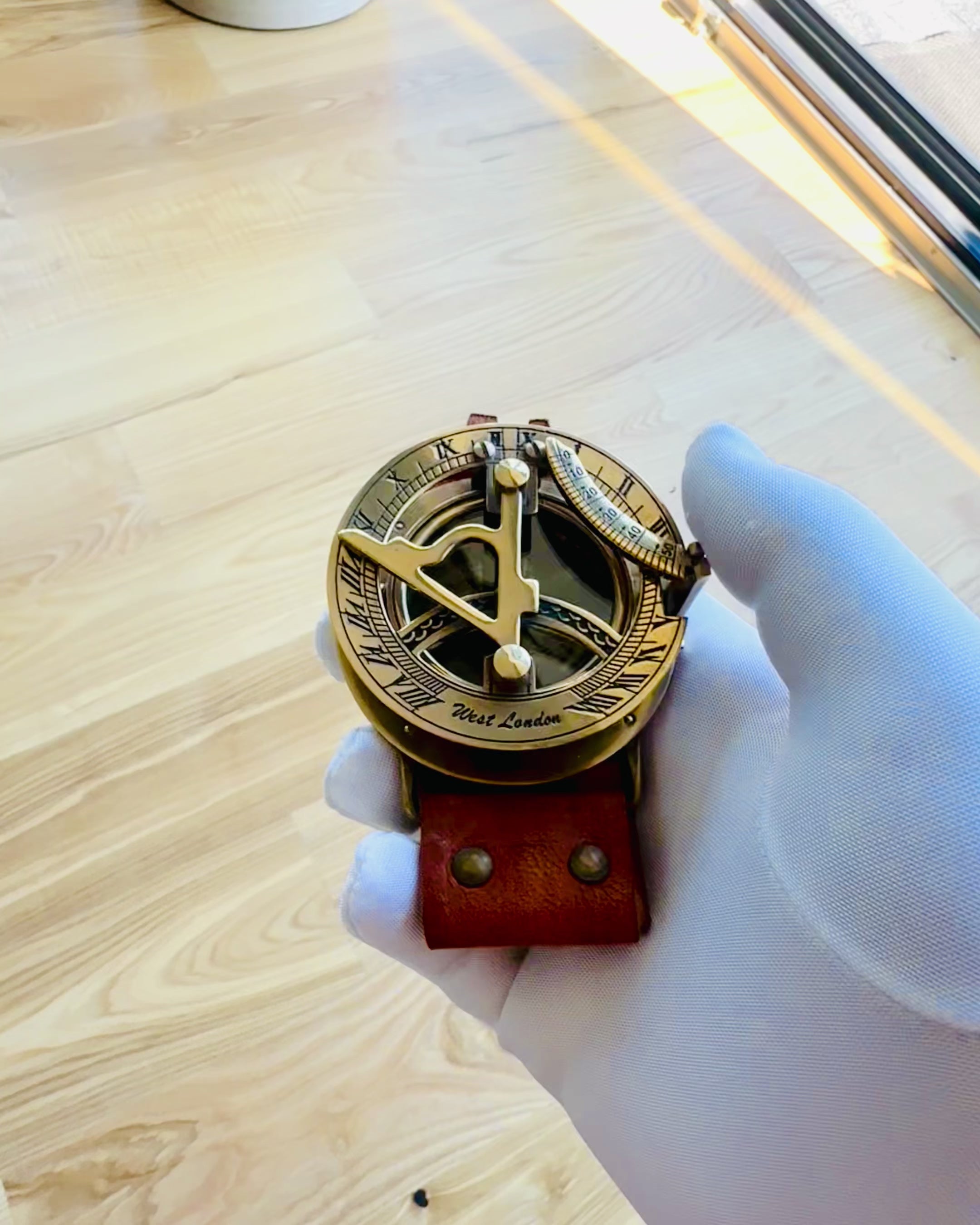 Orologio Solare "Antico Compasso", orologio da polso con bussola, possibilità di personalizzazione con incisione