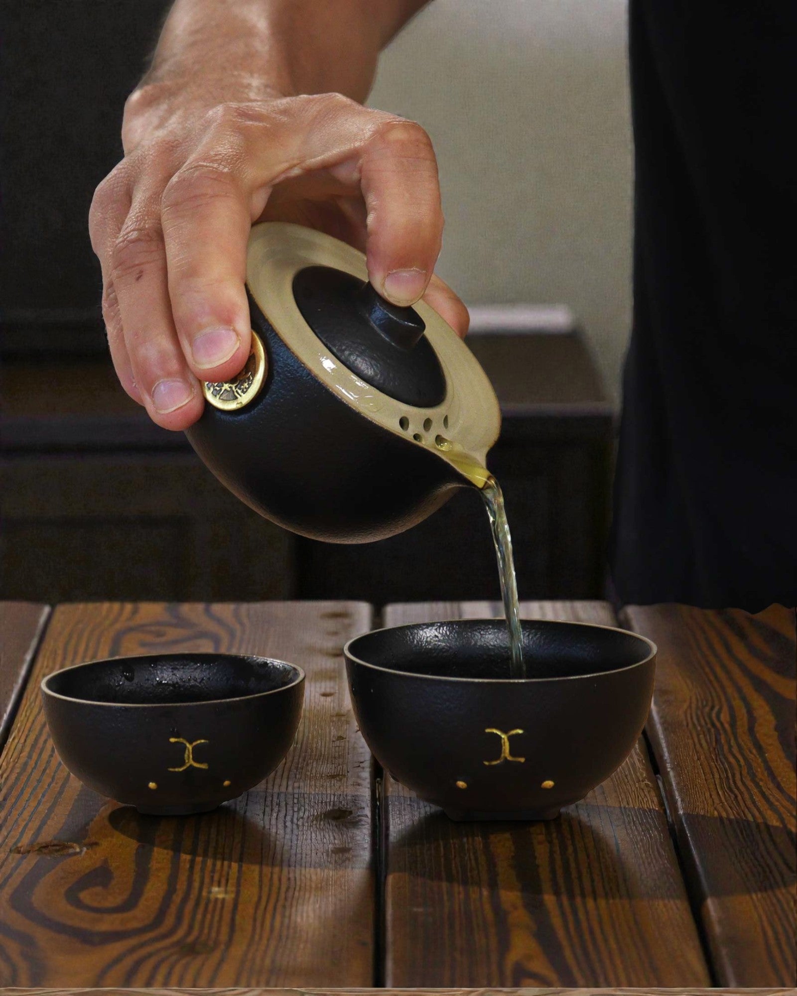 Czarny Kot Szczęścia – Set de thé avec 2 tasses (Noir)