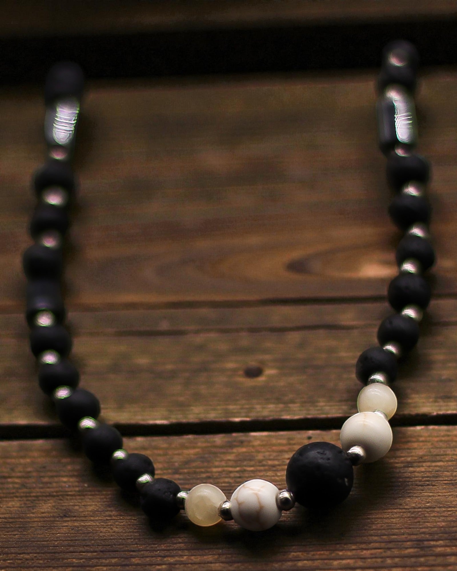 Collana Essenza del Vulcano – Connessione Culturale