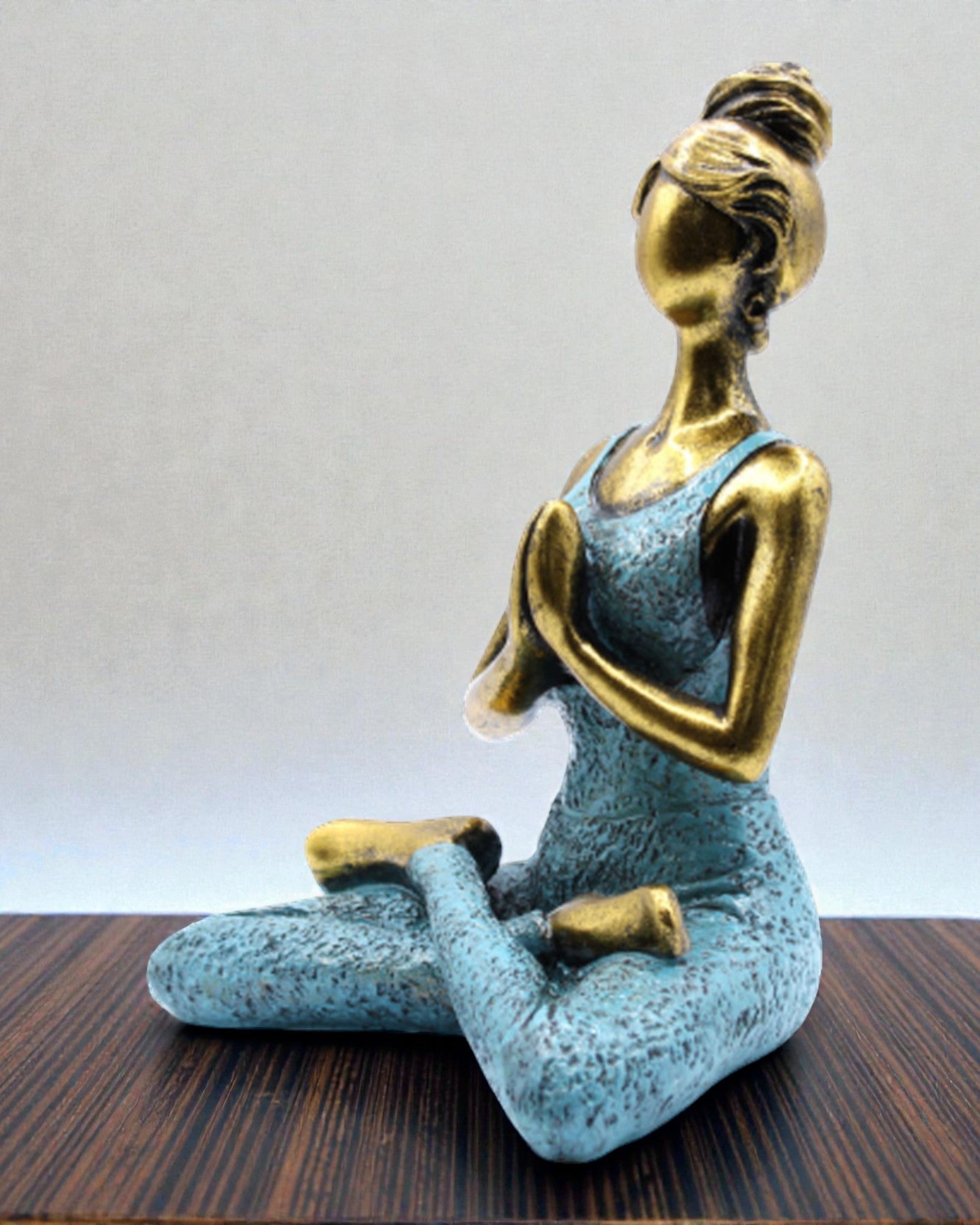 Figurine de femme 24 cm – Yoga Énergie or-turquoise