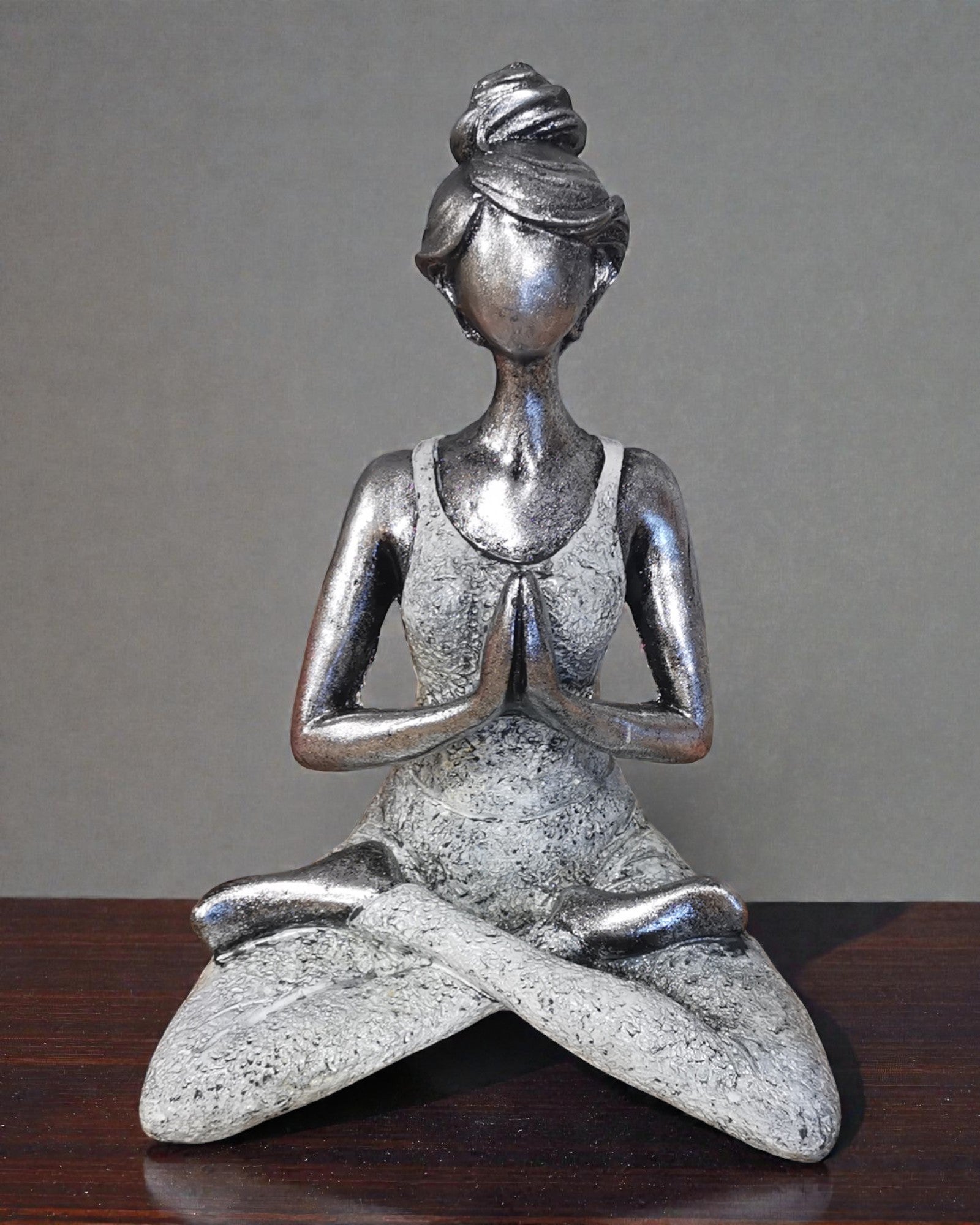 Frauenfigur 24 cm – Yoga silber-weiße Reinheit