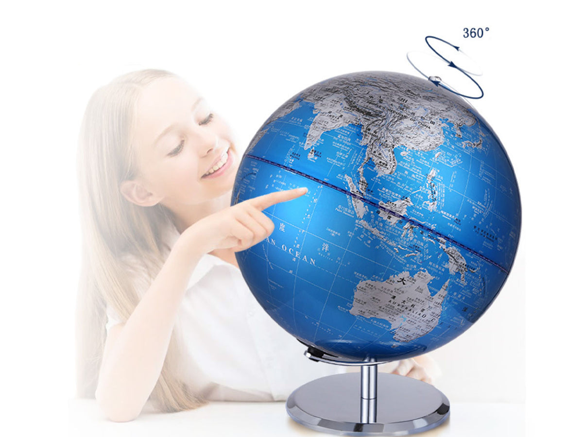 Piccolo globo decorativo nei colori blu e argento, personalizzabile con incisione, ideale come regalo, altezza 20 cm, elegante decorazione per il soggiorno con nomi geografici in inglese e cinese.