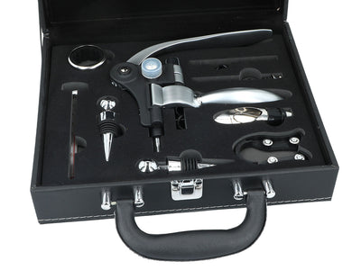 Set d’accessoires pour le vin dans une élégante mallette personnalisable par gravure