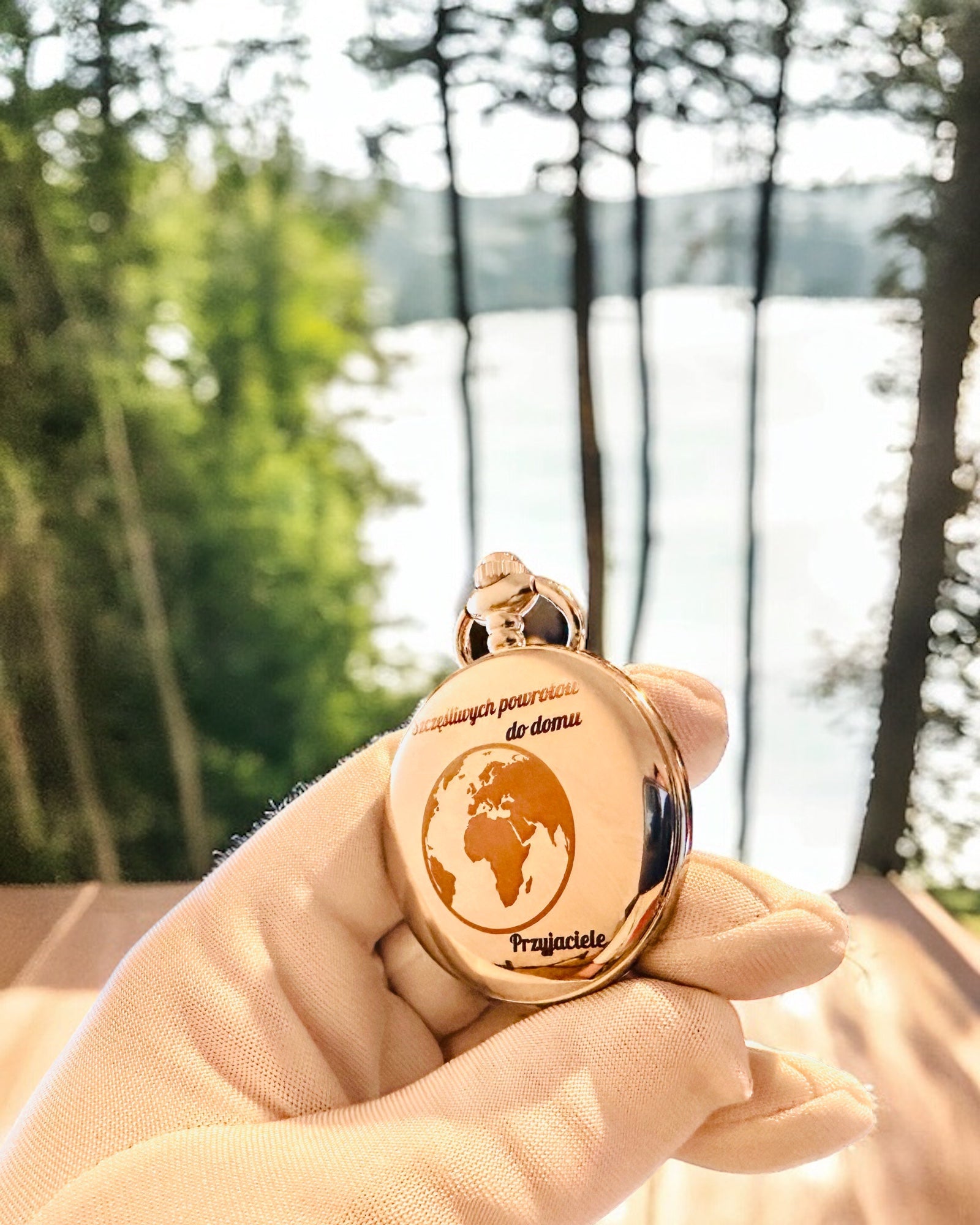 Mini Compass "Explorer" – Portable and Elegant, Ideal for Backpacks and Outdoor Adventures