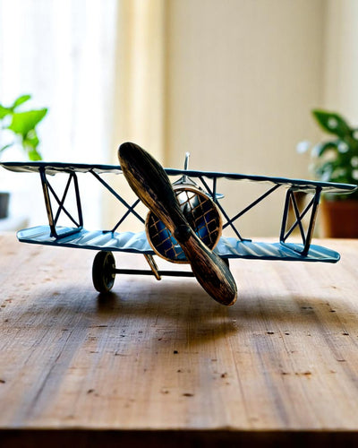 Metallmodellflugzeug Blue Baron – retro, als Geschenk, mit Gravuroption