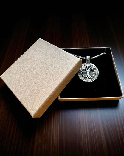 Amulette Arbre de Vie avec Gravure Possible - collier "Vitalité de la Nature", personnalisation