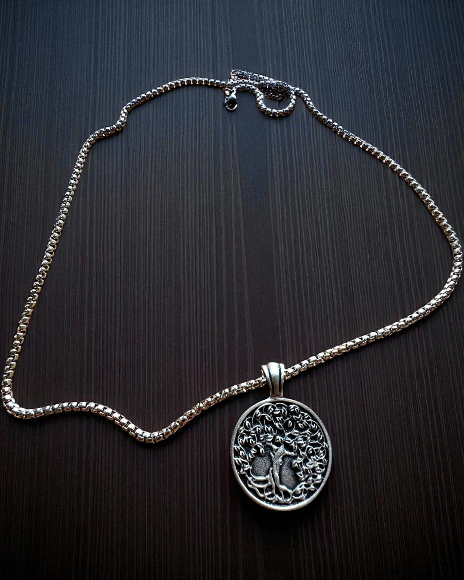 Amulette Arbre de Vie avec Gravure Possible - collier "Vitalité de la Nature", personnalisation