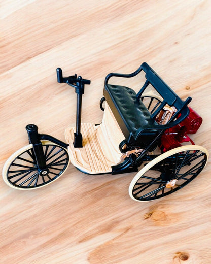 Tricycle Rétro Benz Patent-Motorwagen - Modèle de Collection, personnalisation par gravure pour cadeau
