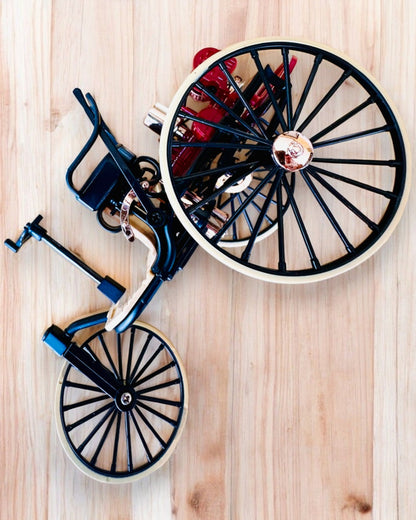 Tricycle Rétro Benz Patent-Motorwagen - Modèle de Collection, personnalisation par gravure pour cadeau