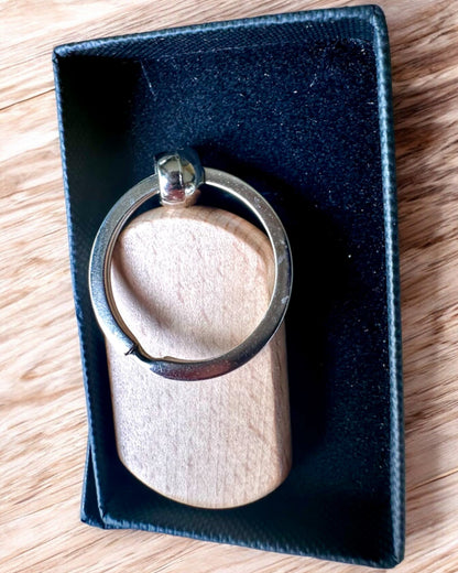 Porte-clés Élégant en Bois avec Personnalisation par Gravure – Idéal pour un Cadeau