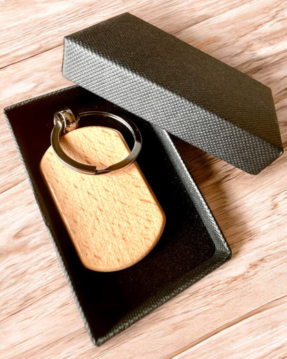 Porte-clés Élégant en Bois avec Personnalisation par Gravure – Idéal pour un Cadeau