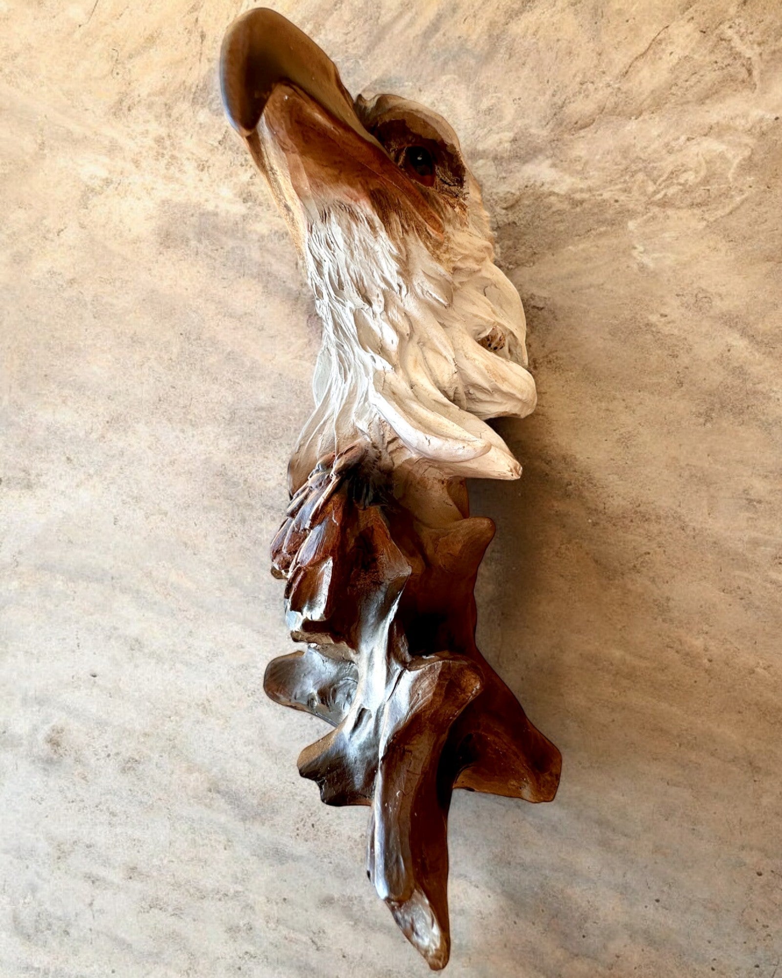 "Orzeł Wolności" - Scultura in Resina con Possibilità di Incisione per Regalo, Altezza 26,5 cm