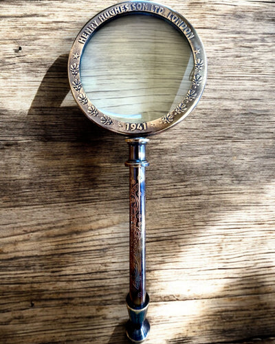 Lente d'Ingrandimento in Ottone Navigator 1941 con Custodia in Pelle – Fatto a Mano, Premium, possibilità di personalizzazione per regalo