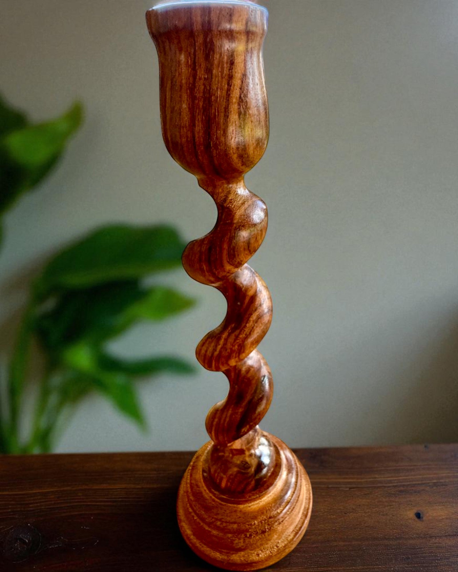 Ensemble de 3 bougeoirs « Lumière Spirale » de 25 cm de hauteur, possibilité de personnalisation avec gravure pour cadeau