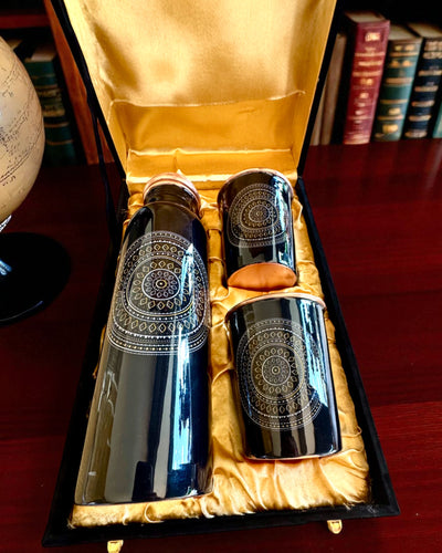 Ensemble Cuivré Mandala – Bouteille 1L + 2 Gobelets dans Étui, possibilité de personnalisation par gravure pour cadeau