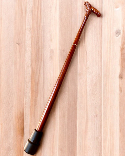 Bastone da passeggio 'Laska "Król Dżungli", in legno, possibilità di personalizzazione con incisione'