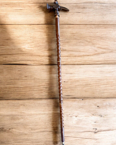 Bastone da passeggio - WIKING con testa a forma di martello da guerra, possibilità di personalizzazione con incisione per regalo