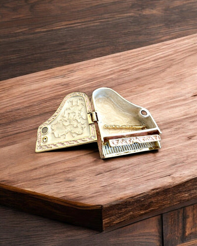 Elegant jewelry box "Mini Piano - Roses of Classics" - with engraving option for a gift