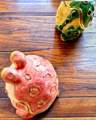 Elegant decorative box "Frog Treasure" for a personalized gift, with engraving option