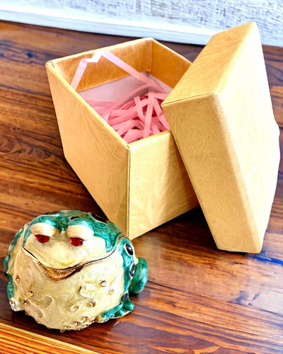 Elegant decorative box "Frog Treasure" for a personalized gift, with engraving option