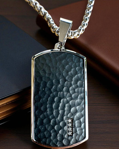 Collana maschile Dog Tag "SteelVision" – acciaio inossidabile, 15 varianti, personalizzazione con incisione