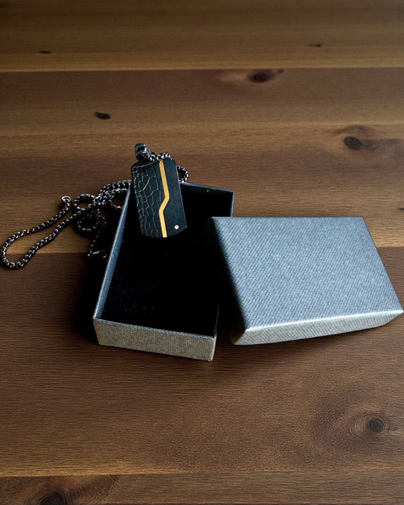 Men's Necklace Elegant Strength - personalized engraving for a gift
