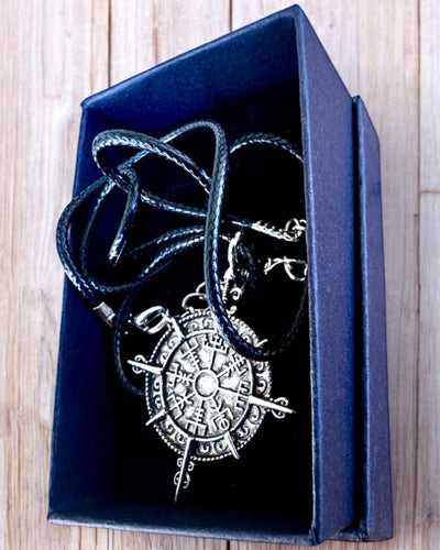 Amulet Northern Warrior - Viking Compass, personalization option with engraving for a gift, 2 variants to choose from