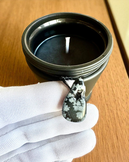 Candela di soia intenzionale Ossidiana – fiducia in sé stessi e forza interiore, 250 ml, possibilità di personalizzazione come regalo