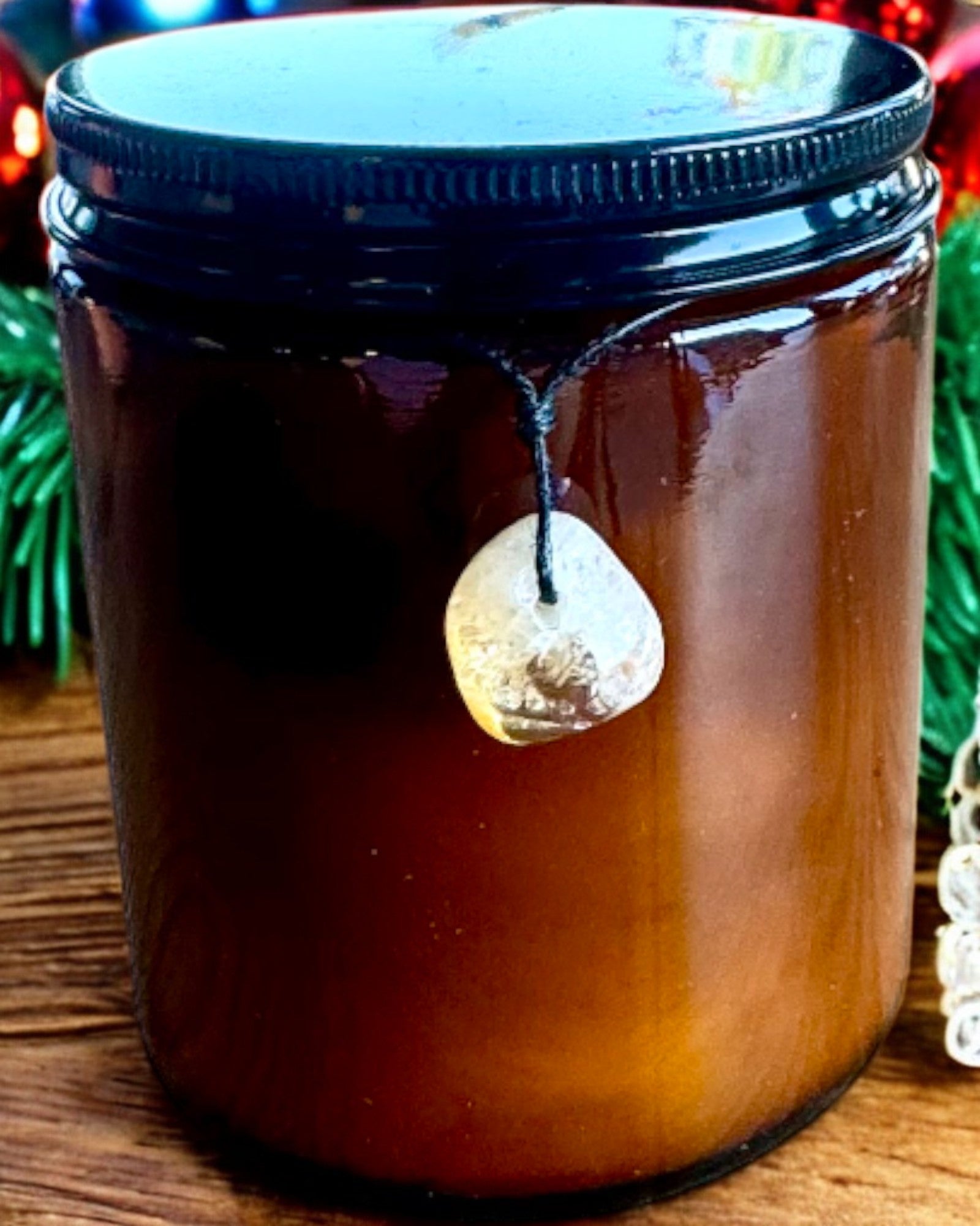 Bougie de soja intentionnelle 250 ml avec pierre naturelle – choisissez votre énergie : Citrine ou Grenat, personnalisation par gravure pour cadeau