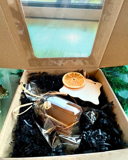 Bougie de soja intentionnelle 250 ml avec pierre naturelle – choisissez votre énergie : Citrine ou Grenat, personnalisation par gravure pour cadeau