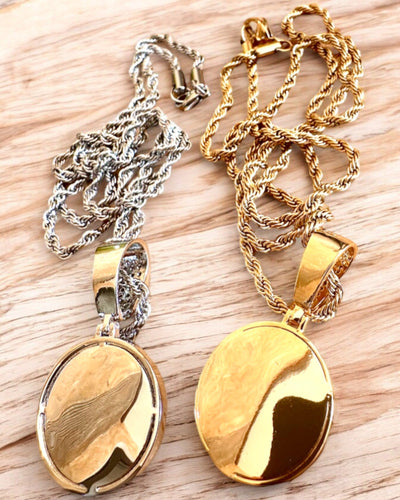 Collana con Pendente Bussola in Stile Glamour con Zirconi per Donne e Uomini - 2 varianti a scelta, personalizzazione con incisione per regalo