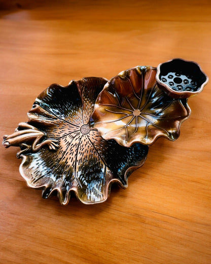 Élégant Porte-Encens en Métal Feuille de Lotus - 4 variantes au choix, possibilité de personnalisation par gravure pour cadeau
