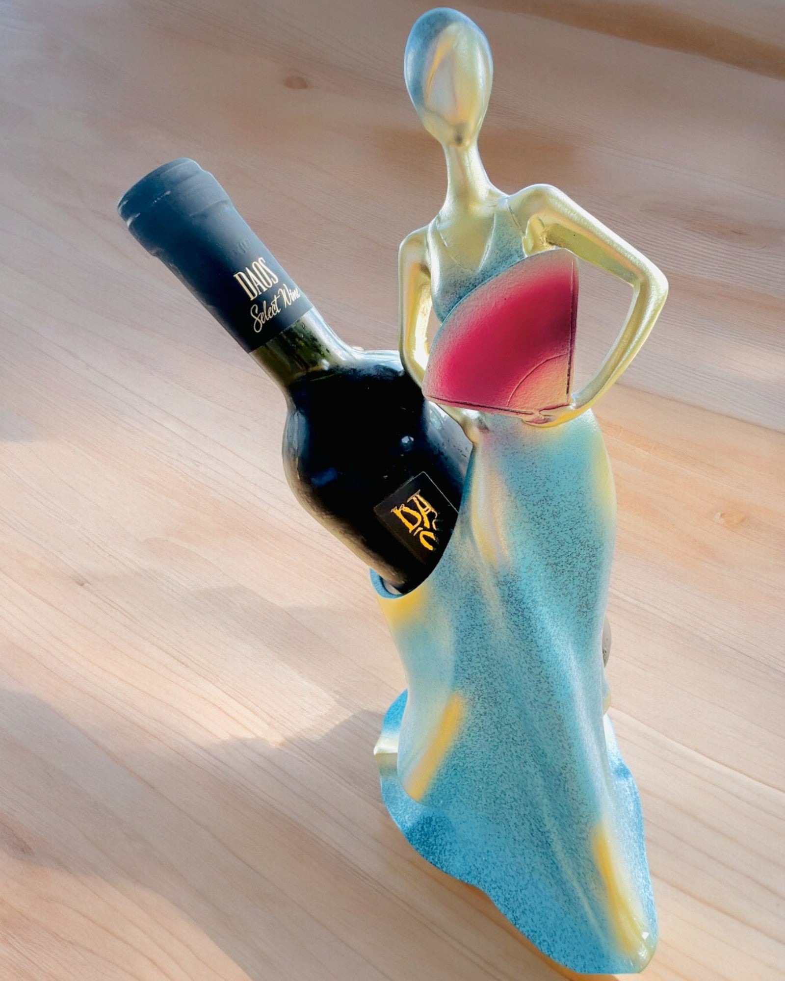 Eleganter Flaschenhalter - Damenstatue - Personalisierung mit Gravur, 2 Varianten zur Auswahl