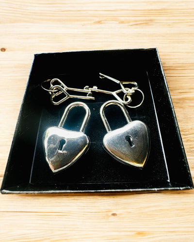 Chiavi dell'Amore in colore Argento 2 mini Lucchetti a Forma di Cuore, possibilità di personalizzazione con incisione per regalo