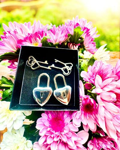 Chiavi dell'Amore in colore Argento 2 mini Lucchetti a Forma di Cuore, possibilità di personalizzazione con incisione per regalo