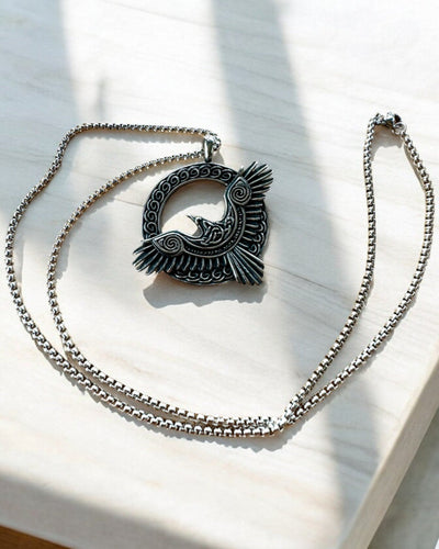 Amulette du Faucon d'Acier - Collier avec gravure, inspiré par l'art celtique, pour cadeau