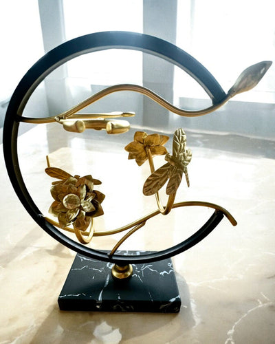 Stojak "Elegancki Owad" - pour bouteille de vin et verres, hauteur 33 cm, possibilité de personnalisation par gravure pour cadeau