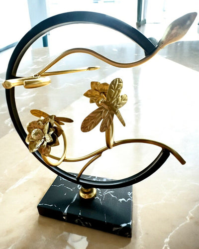 Stojak "Elegancki Owad" - pour bouteille de vin et verres, hauteur 33 cm, possibilité de personnalisation par gravure pour cadeau