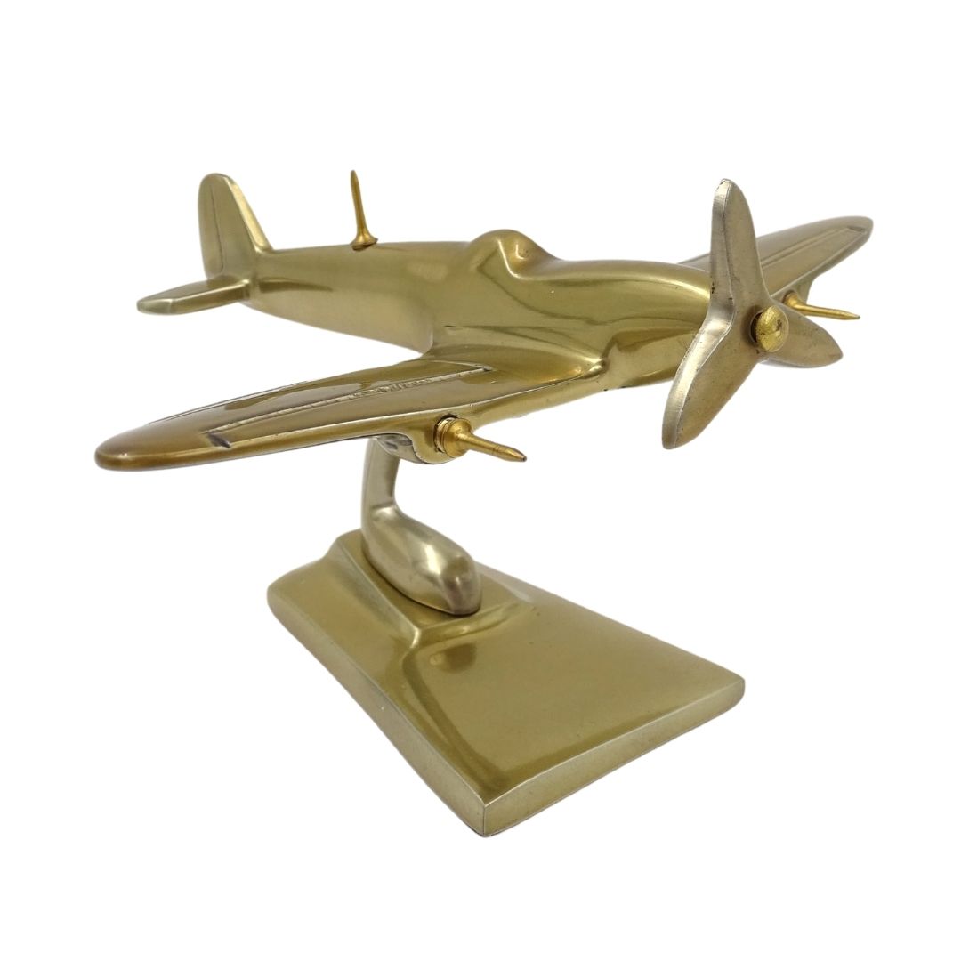 Modello di aeroplano Spitfire - leggendario caccia della seconda guerra mondiale – SPIS