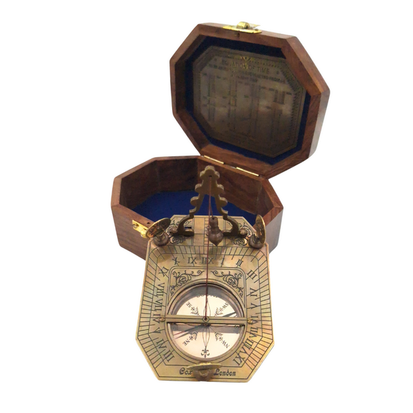 Eleganter Messingkompass mit Sonnenuhr in Holzschachtel - Ideales Geschenk für Reisende, Retro-Stil, Maße: 11.5 x 8.8 x 9.0 cm, Material: Messing und Holz
