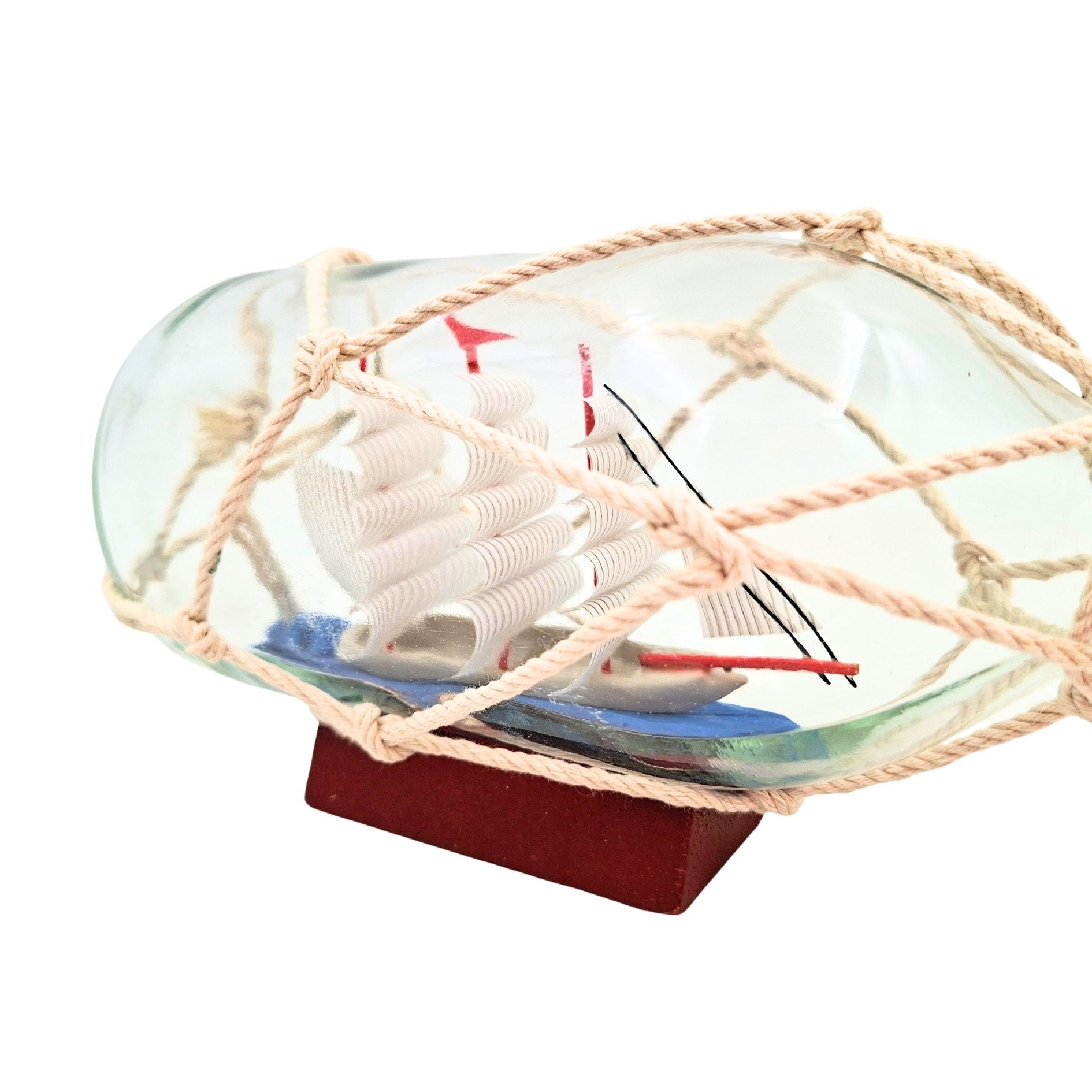 Rafandynka - Nave in bottiglia su base in legno – S2036B