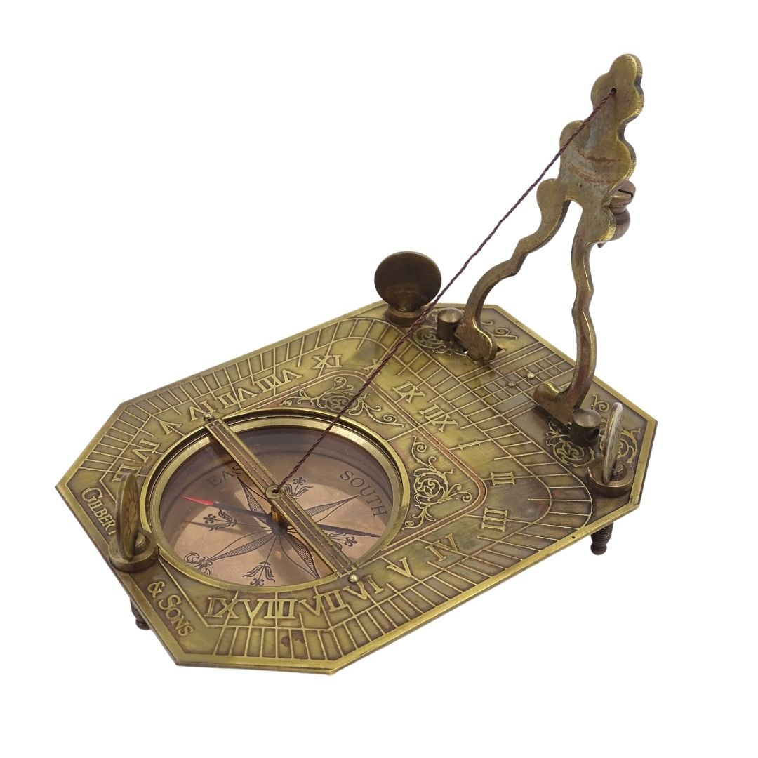 Sonnenuhr mit Kompass in Holzkästchen – Retro-Geschenk für Reisende – SUN-0106